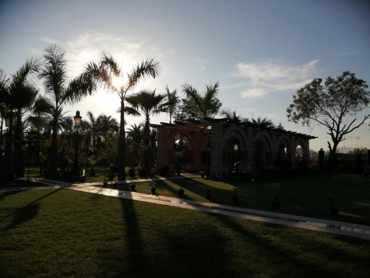 Mann The Palm Retreat Ξενοδοχείο Λάκναου Εξωτερικό φωτογραφία